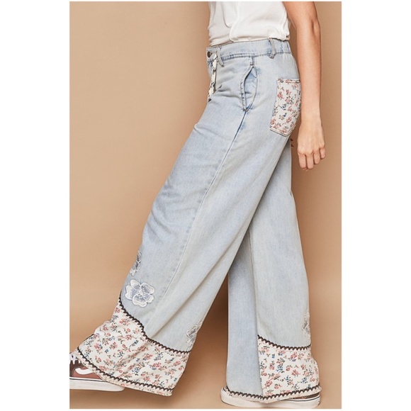 POL Light Denim Floral Embroidered Stretchy Waist Denim Wide leg Jeans - Picture 4 of 5